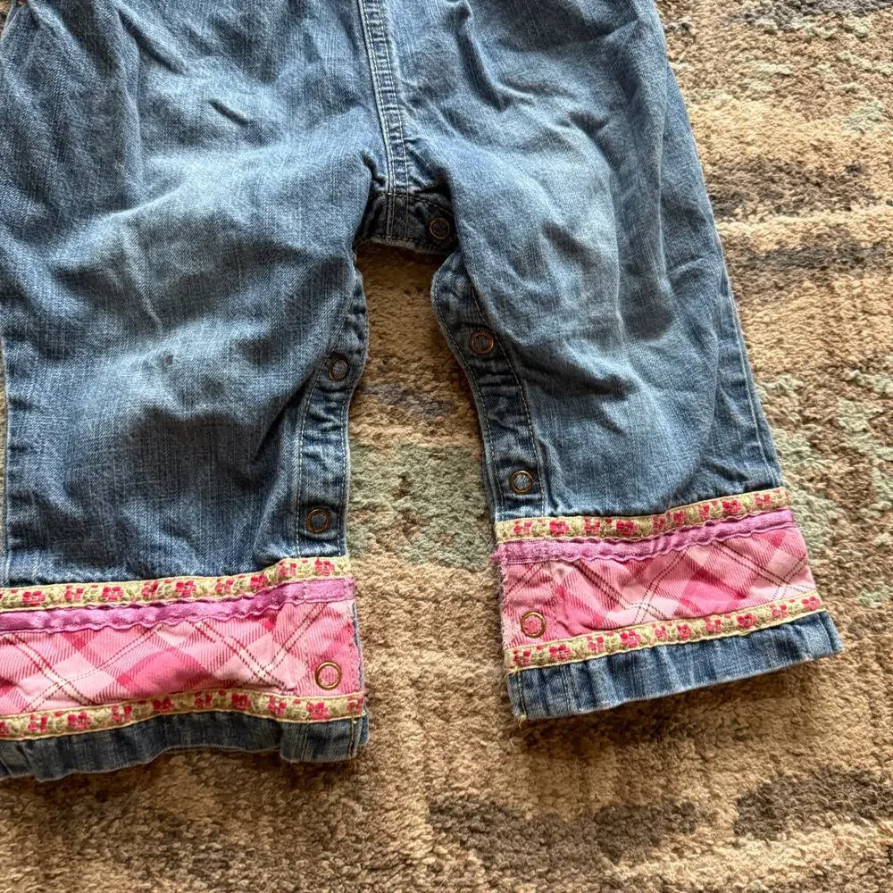 Baby Toddlers Oshkosh B'Gosh Girls Denim Pink Floral Bib Overalls Sz 18 Months